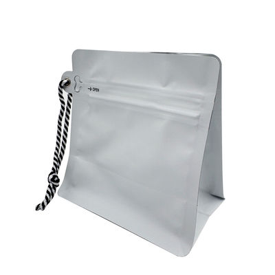 250g 0.5lb 8oz मैट सफेद पन्नी फ्लैट तल कॉफी बैग वाल्व साइड ज़िपर और स्ट्रिंग के साथ